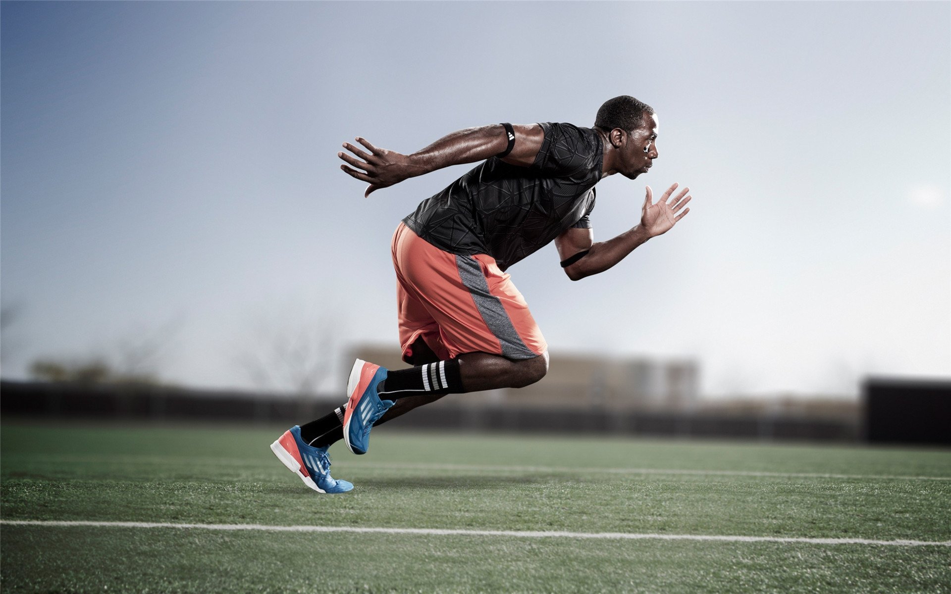 山西烽火燃盐湖，利拉德时刻照亮中国篮球的唯一性