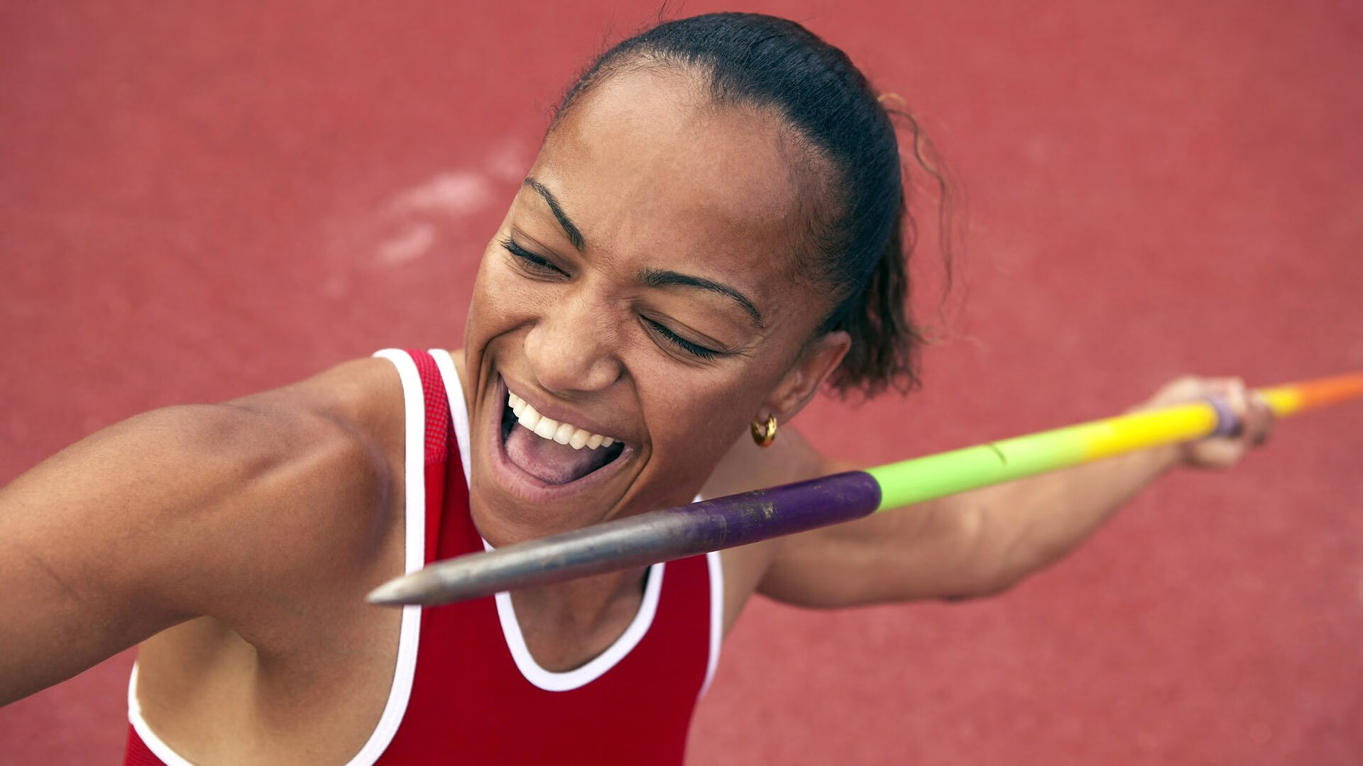 东契奇式爆发!上海男篮鏖战加时,团队篮球力克深圳