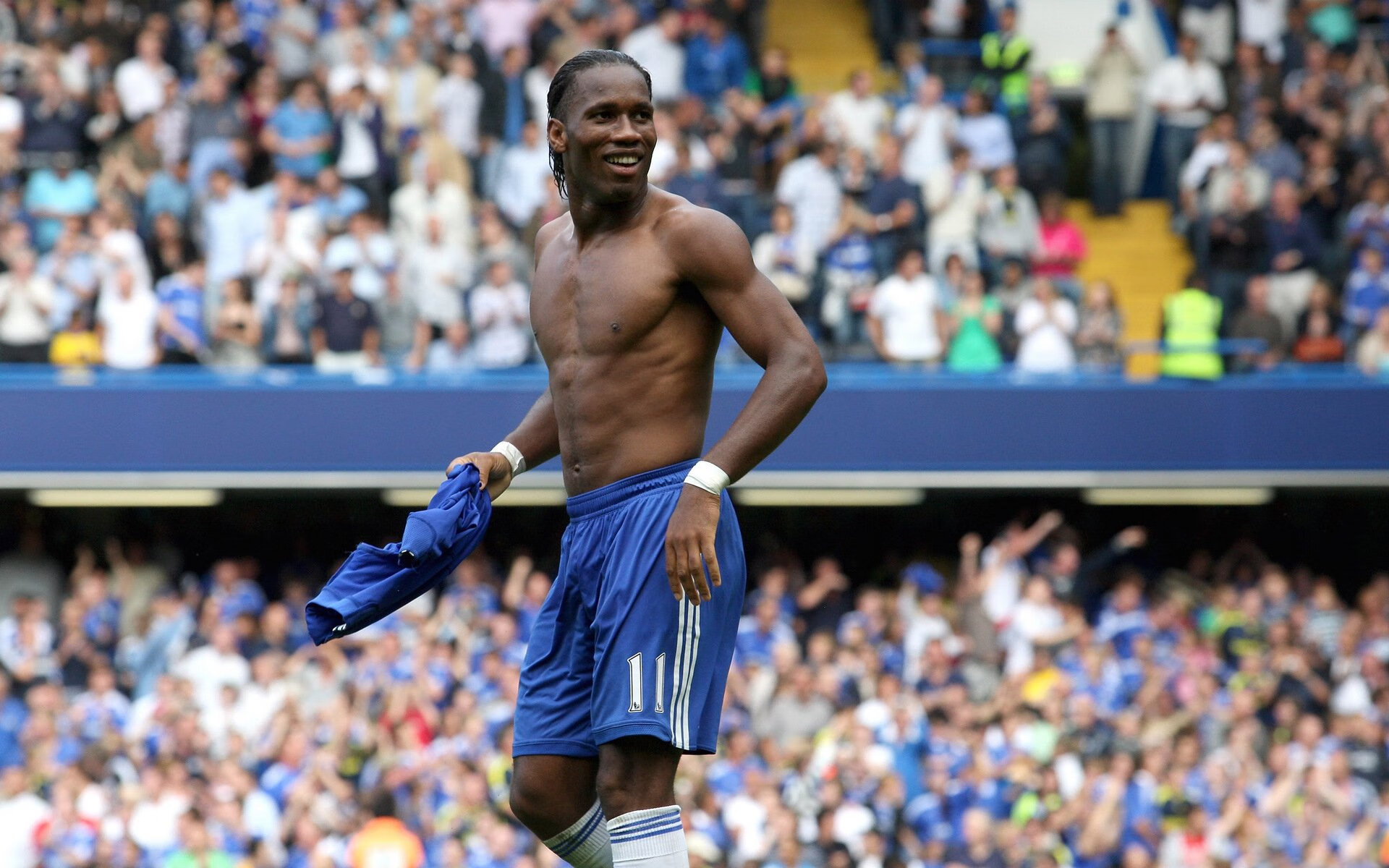 双线奇迹，英格兰补时绝杀日本，马龙刷新历史纪录